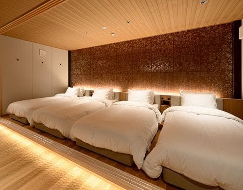 燐・空・風のベッドルーム。シングル4台。