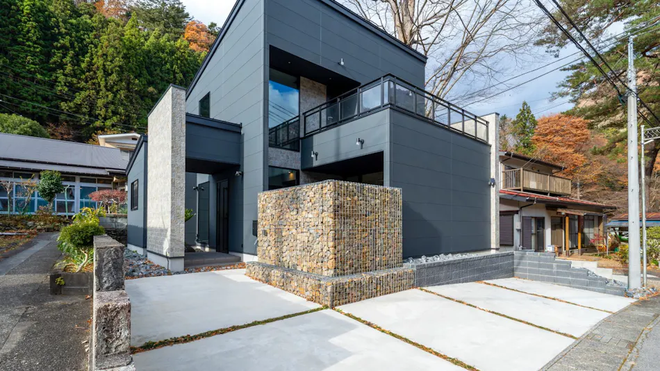 RIVER VIEW HOUSE