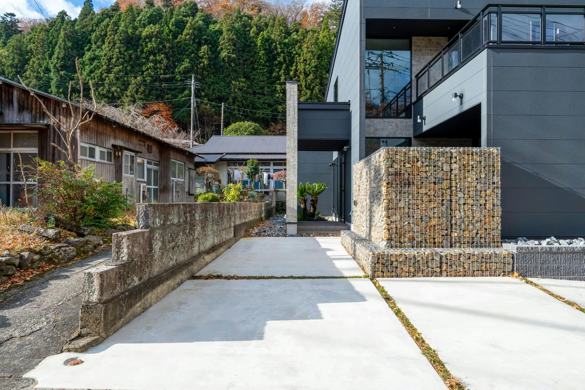 RIVER VIEW HOUSE