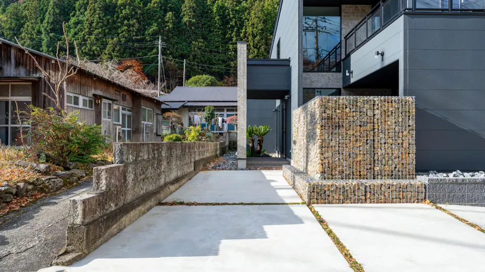 RIVER VIEW HOUSE