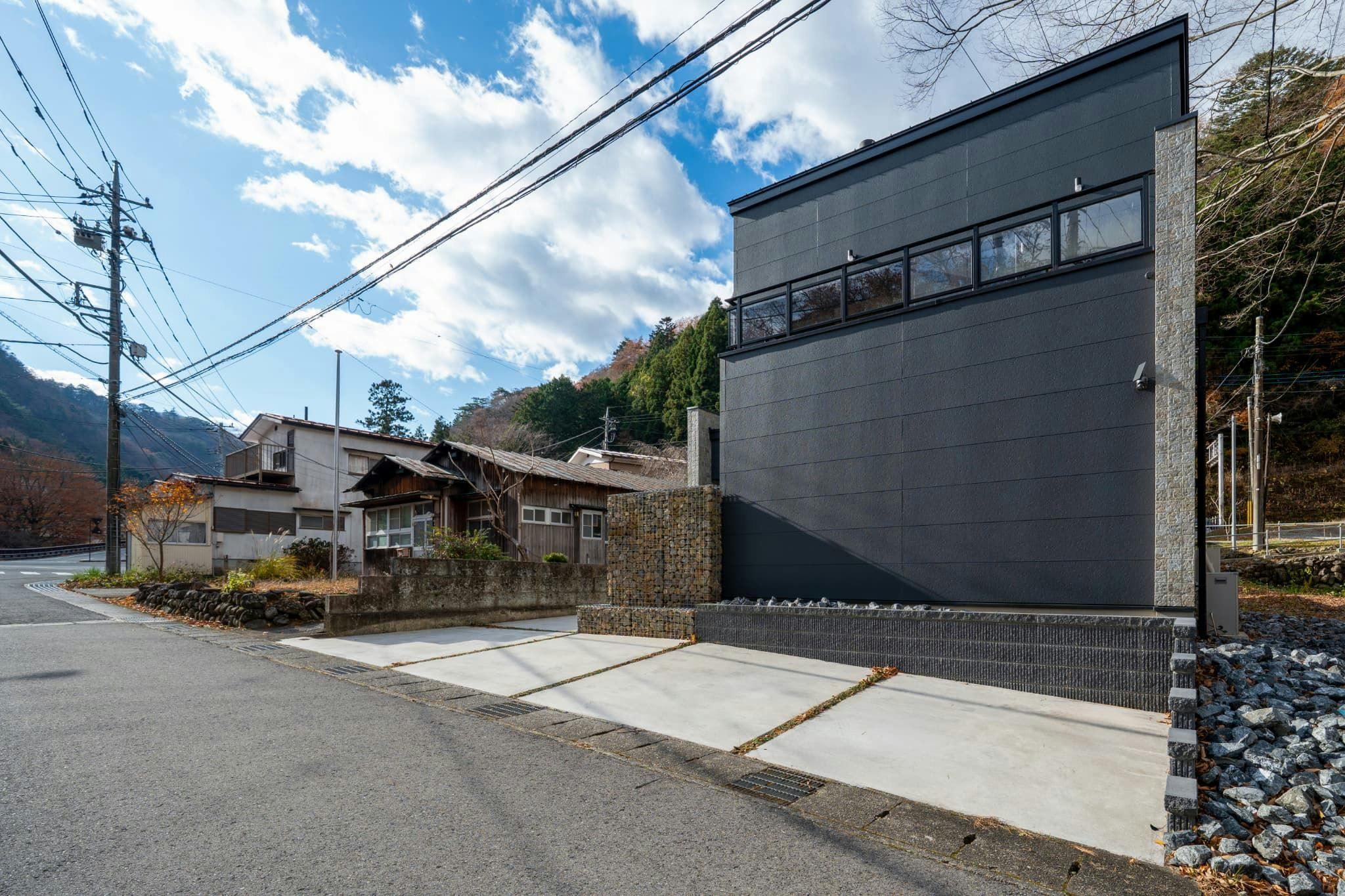 RIVER VIEW HOUSE