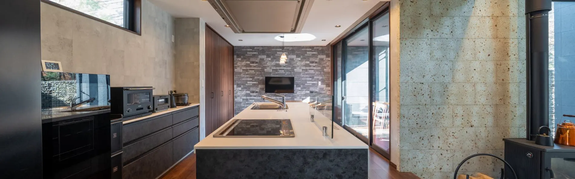 RIVER VIEW HOUSE