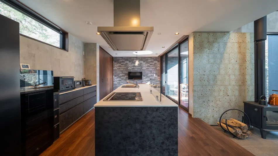 RIVER VIEW HOUSE