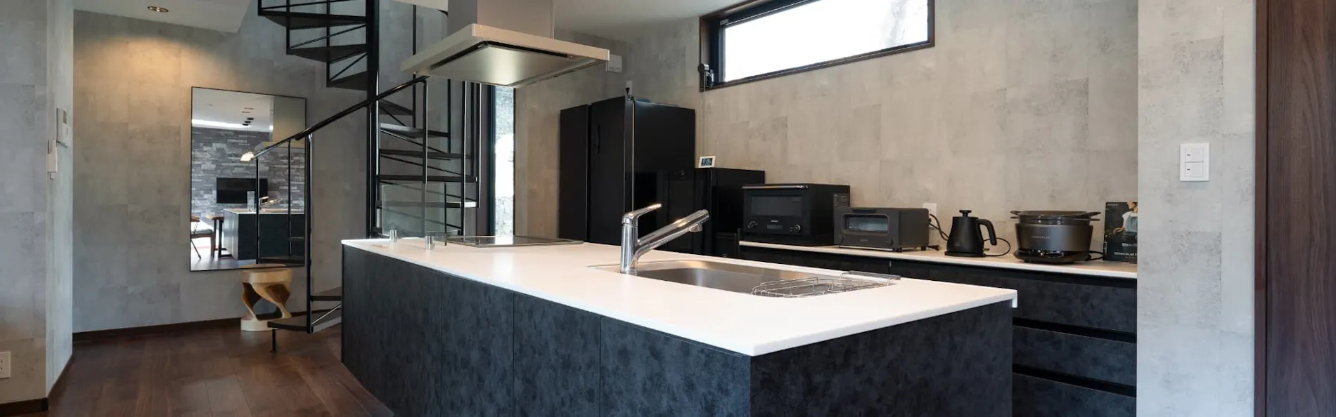 RIVER VIEW HOUSE