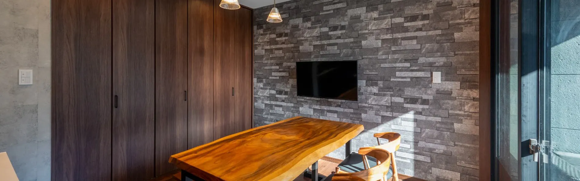 RIVER VIEW HOUSE