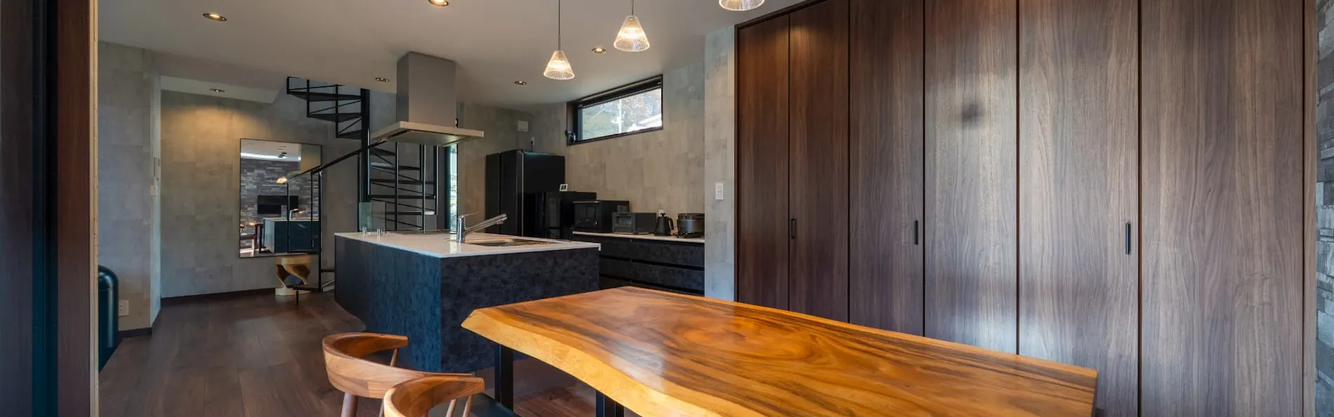 RIVER VIEW HOUSE