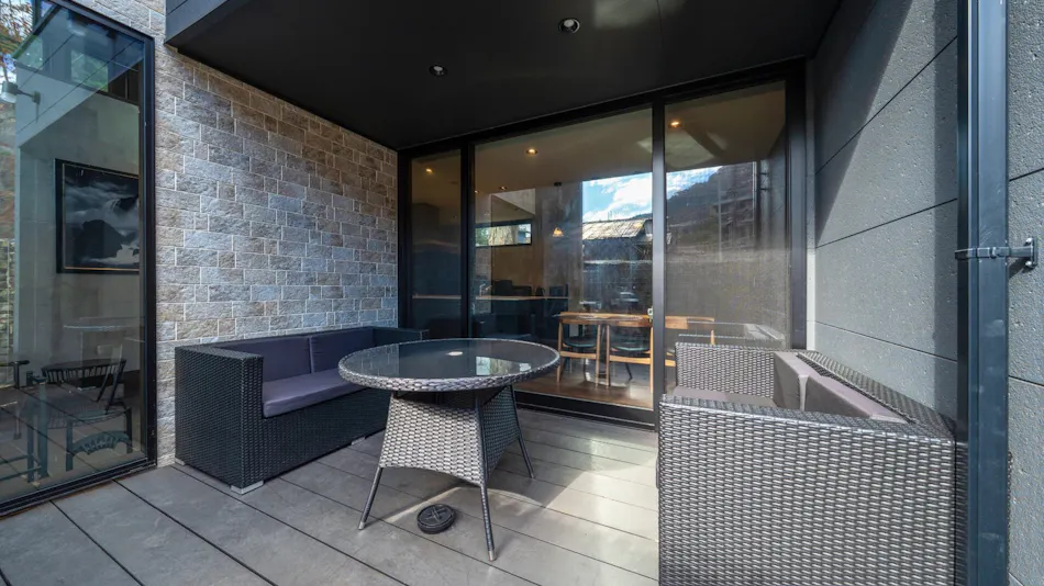 RIVER VIEW HOUSE
