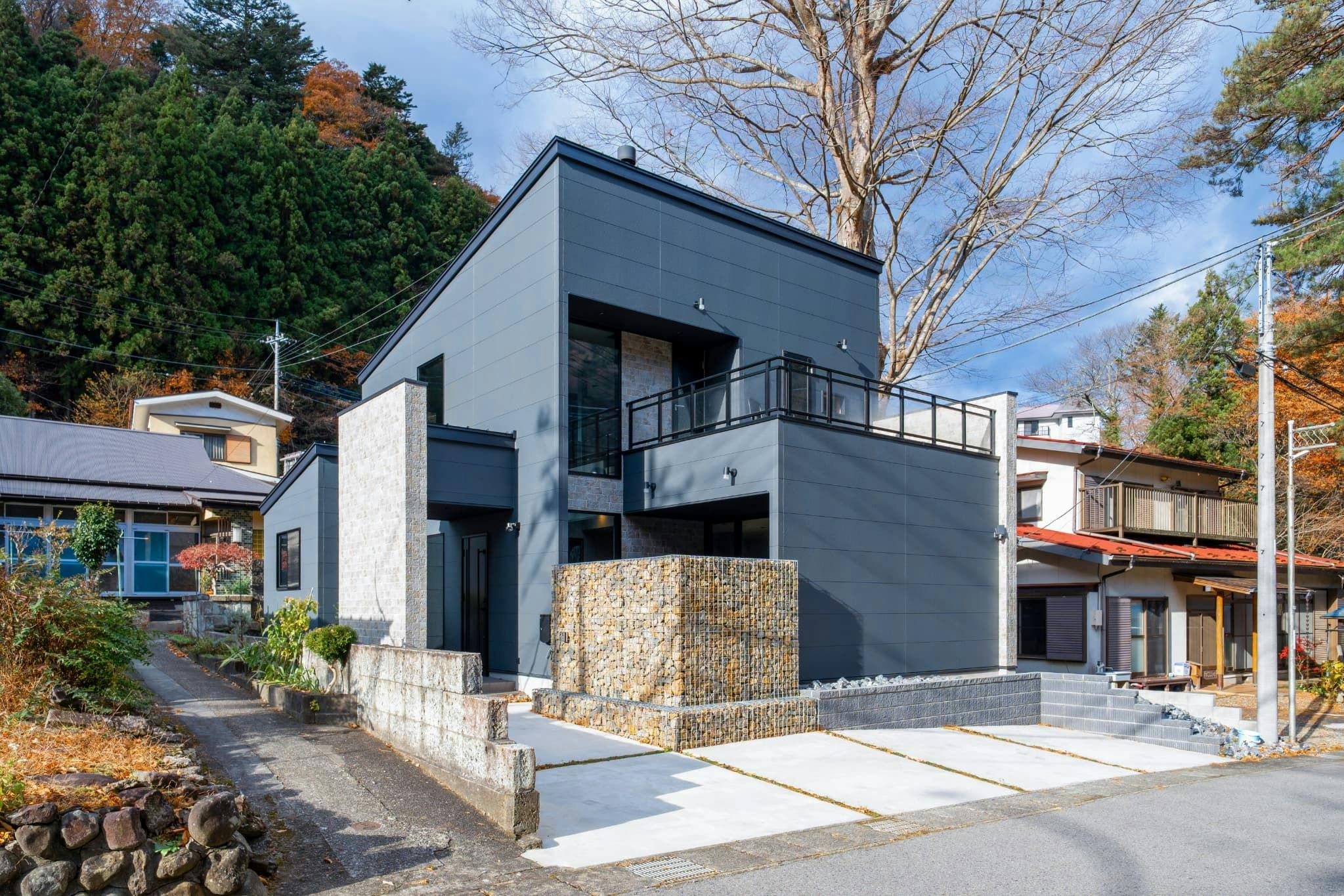 RIVER VIEW HOUSE