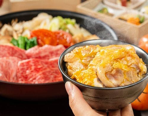 和牛肩バラ肉と越前どりのすき焼き
