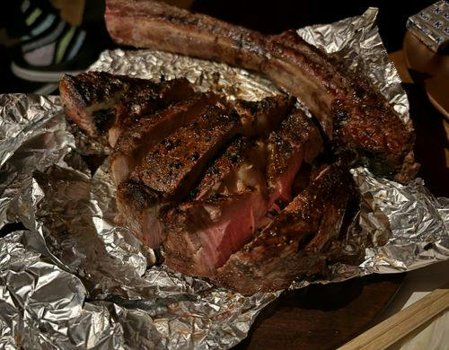 トマホーク肉（1kg）