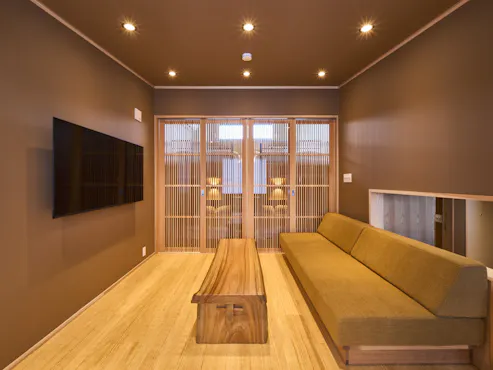 SUMI (ซูมิ) - ชั้น 3F