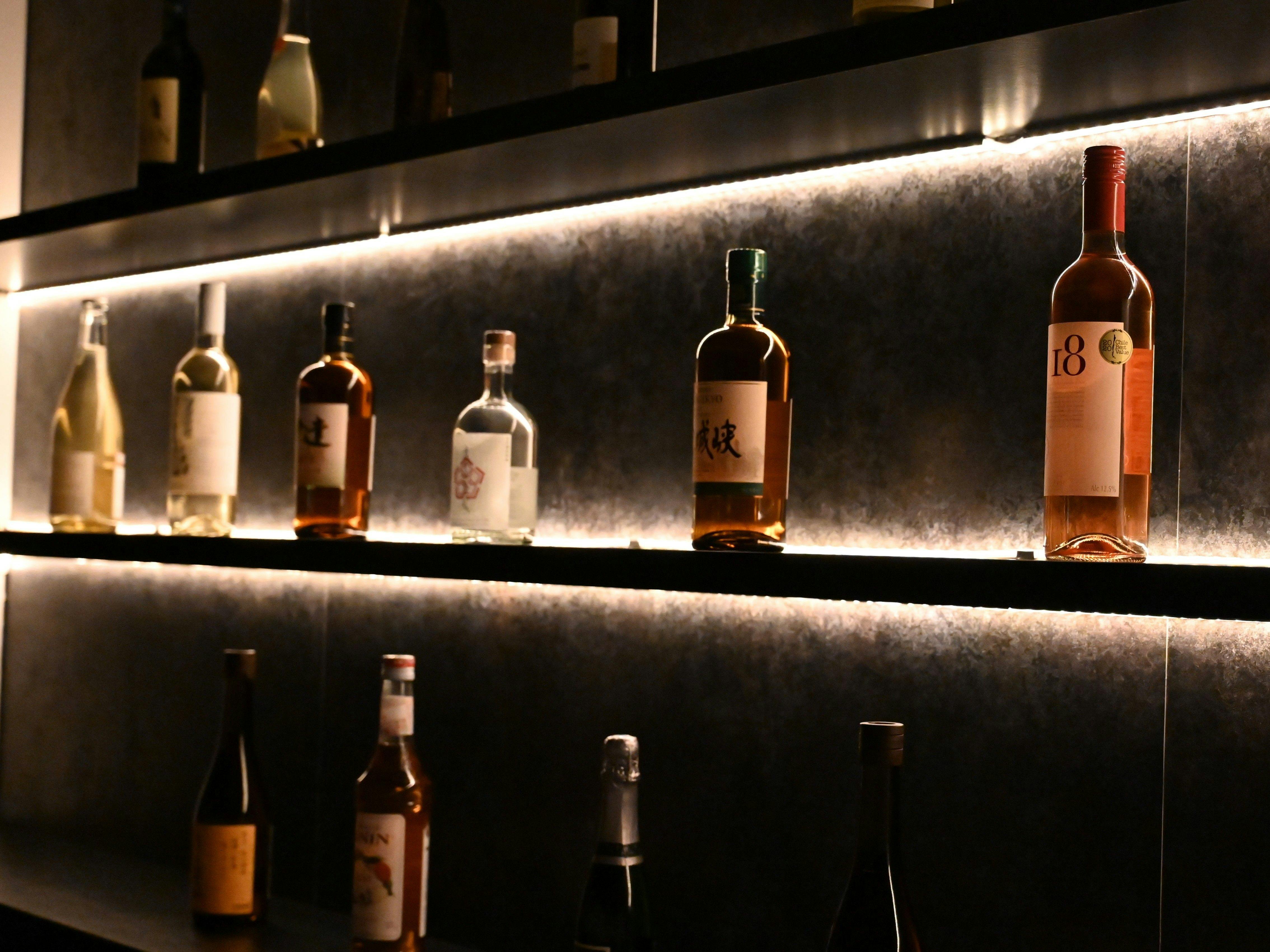 銘酒とともに、大人だけの特別な夜を。