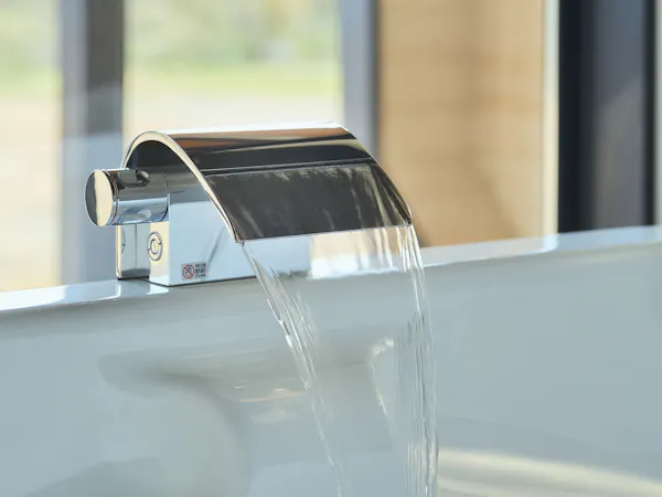 バスタブの水栓