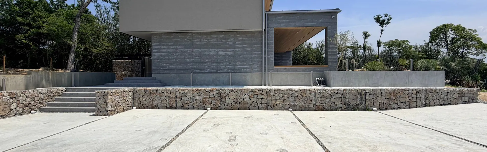 SHIMASTREAM house