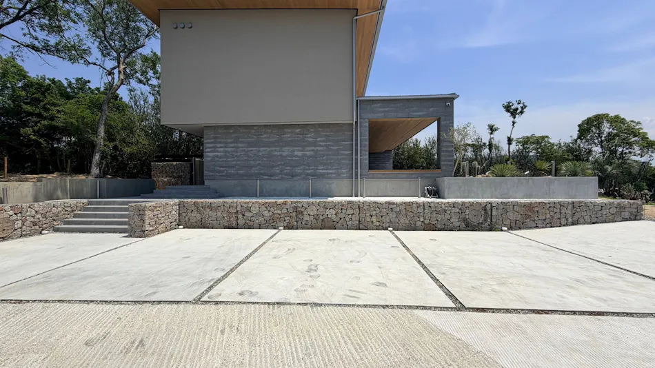 SHIMASTREAM House