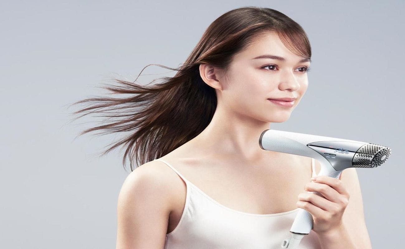 Pengering Rambut ReFa Beautech