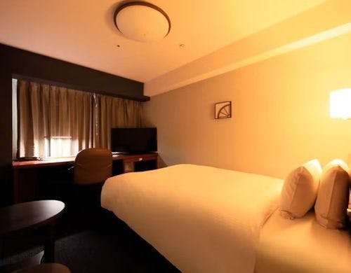 シングル/ダブルルーム夜