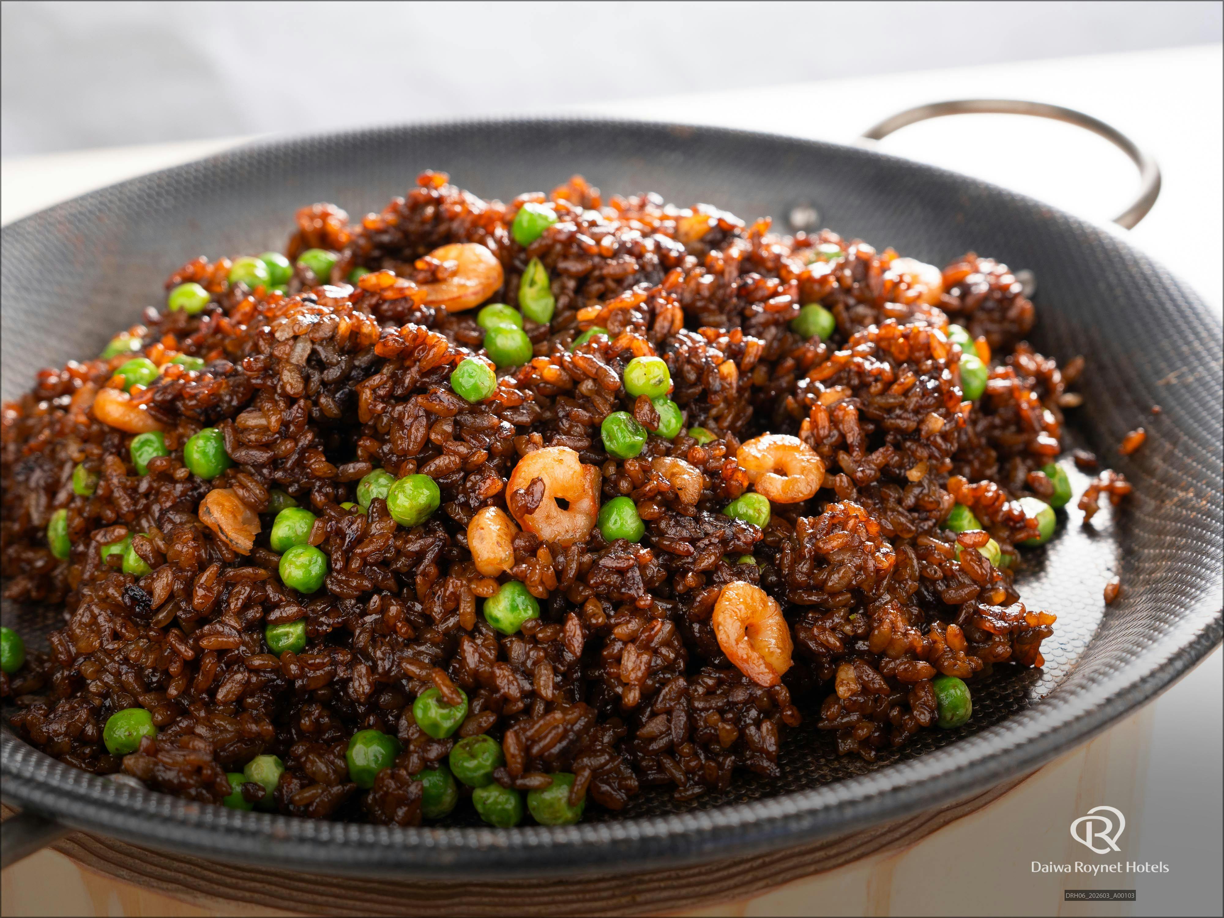 朝食メニュー例「えびめし」