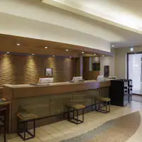 【로비】프런트