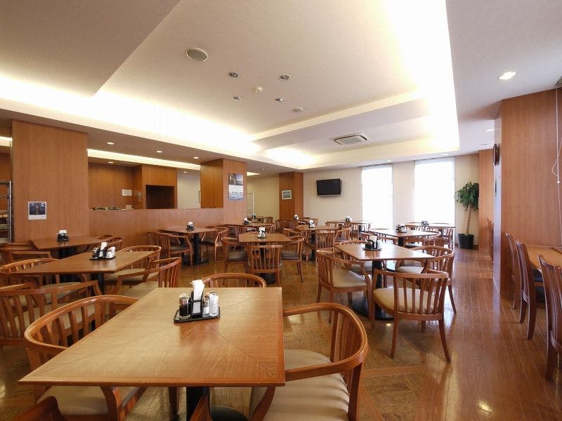 早餐兼晚餐餐厅