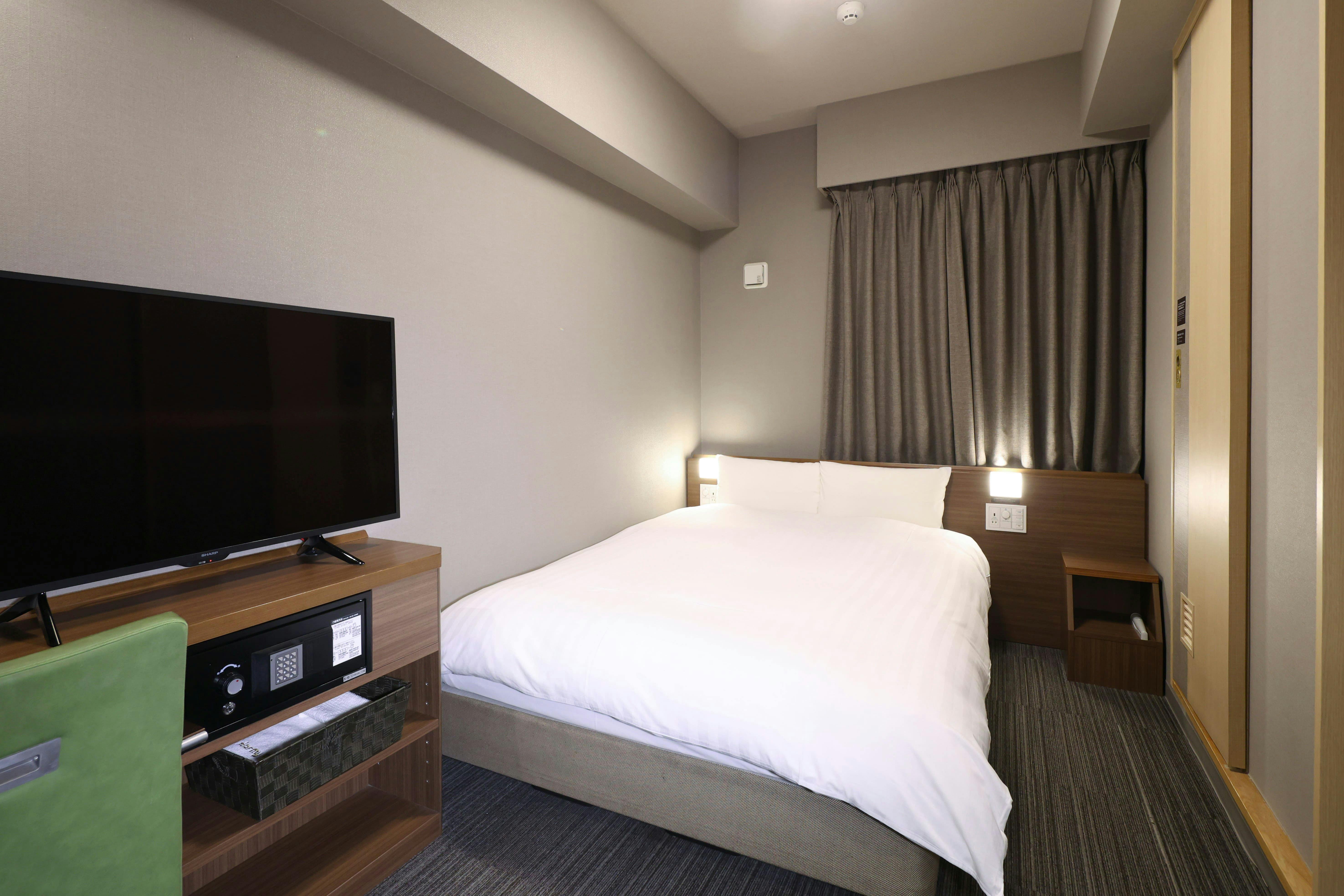 13.3-13.8 ตารางเมตร เตียงขนาด 140×195