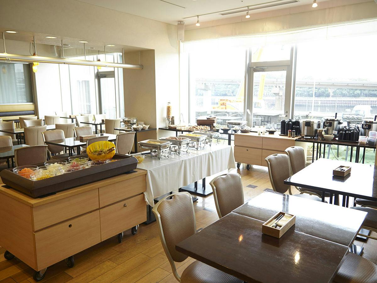 【早期割21】21日前まで15％オフ！シンプルステイ 12時チェックアウト＜バイキング朝食付＞