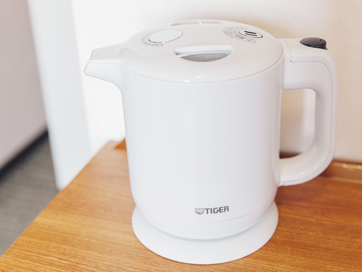 客室備品：電気ケトル