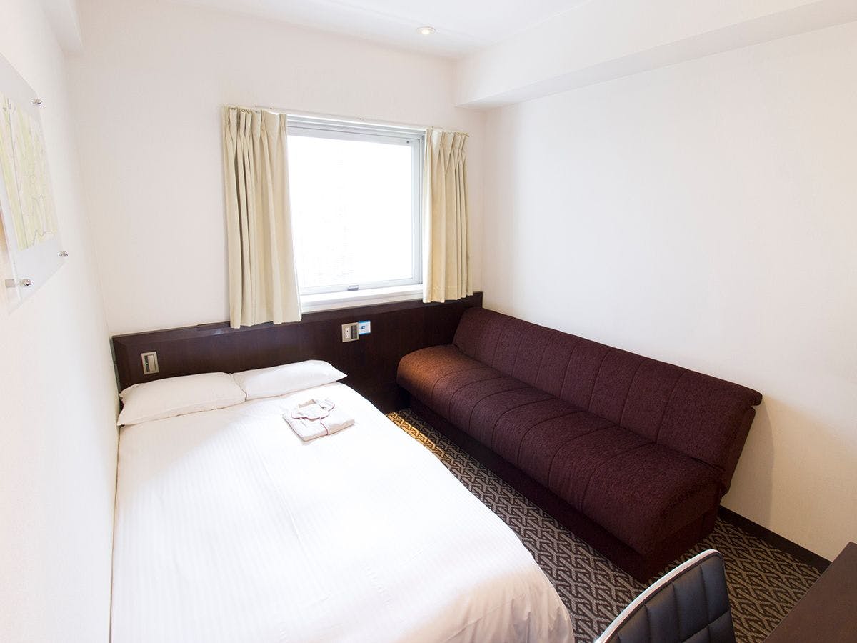 16平米禁煙シングルルーム(ソファ付部屋)