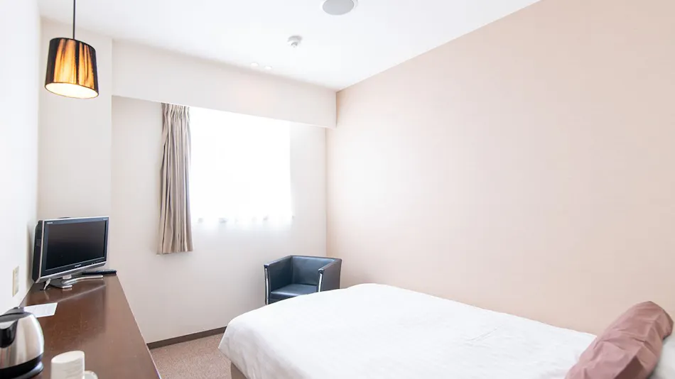 HOTEL day by day