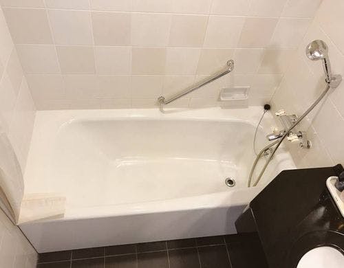 足も伸ばせるバスタブ