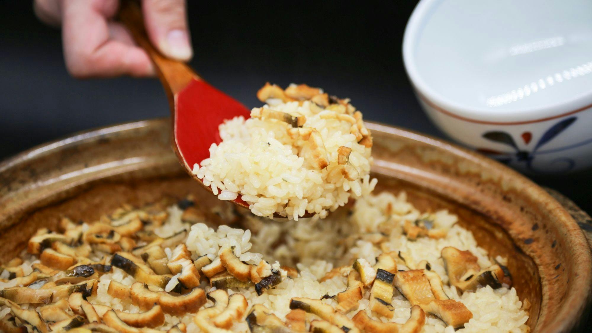 อาหารเช้า: ข้าวปลาไหล.