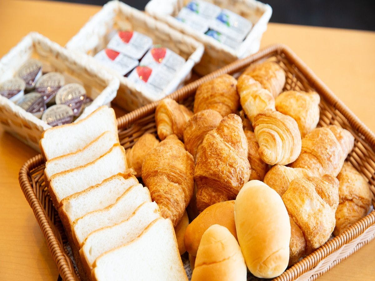 교토, 신신도에서 정성껏 만든 빵입니다.