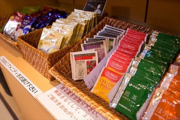 请在房间内享受放松时光。