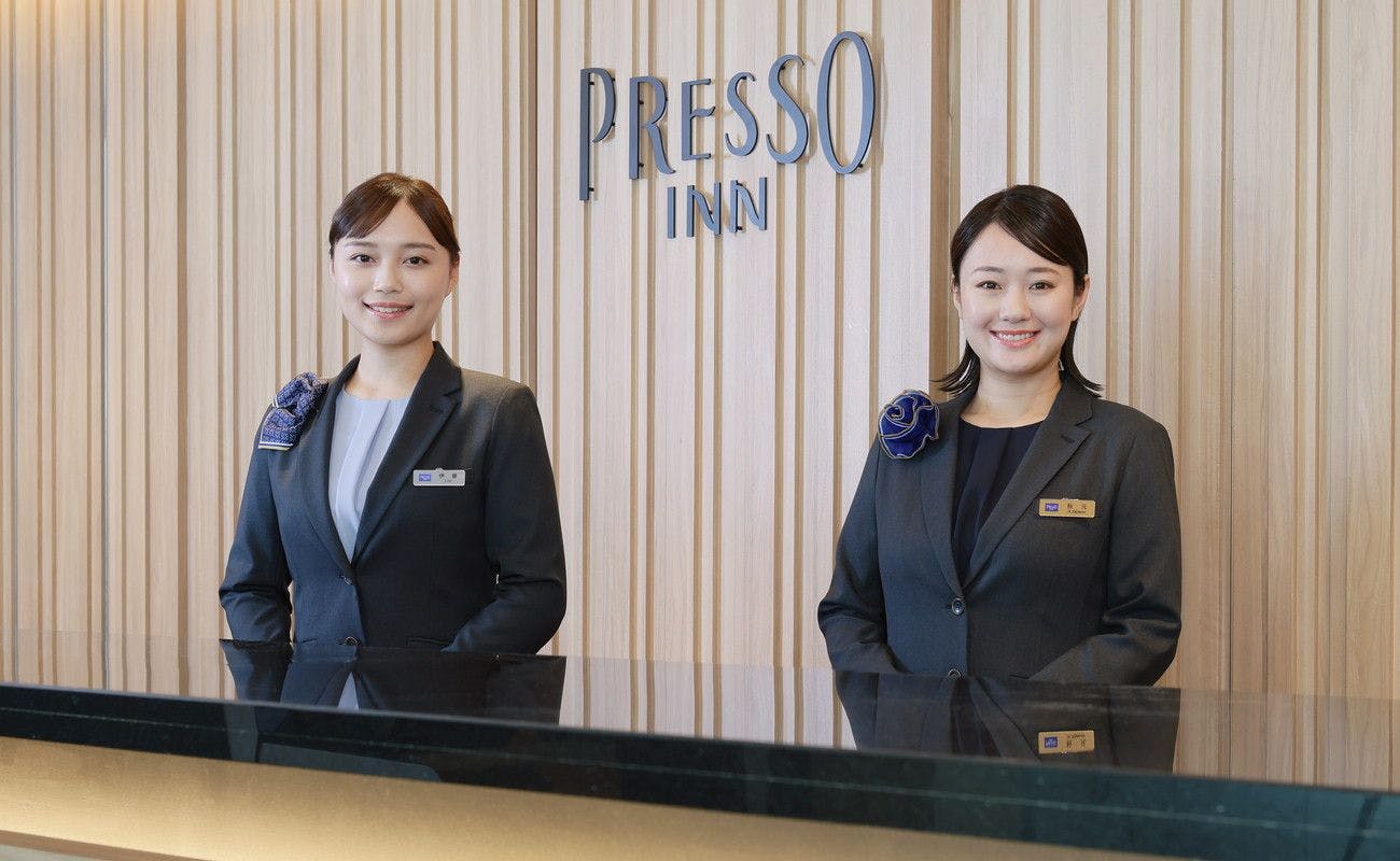 프런트는 24시간 운영합니다.