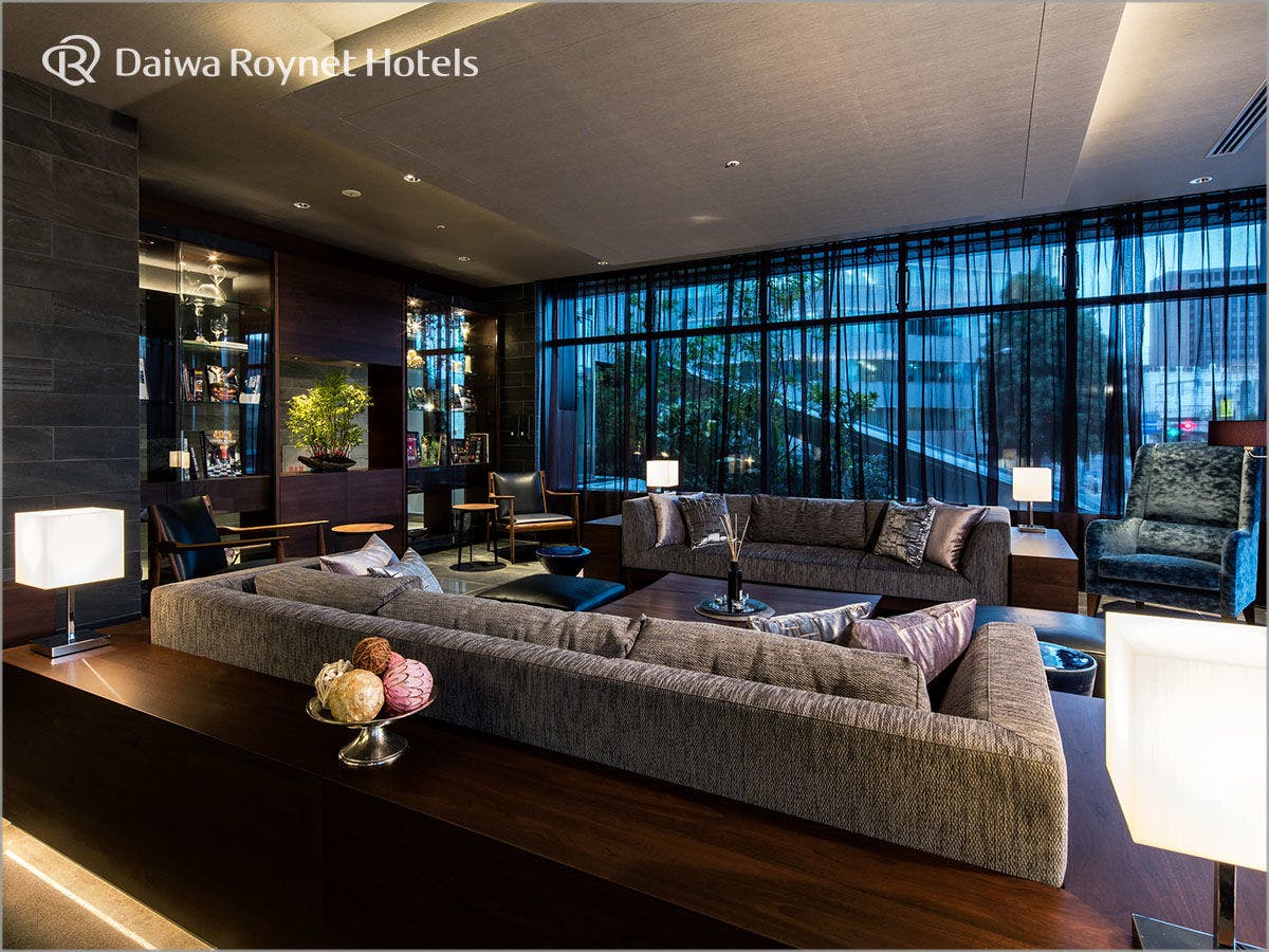 ロビーラウンジ