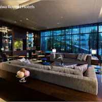 ロビーラウンジ