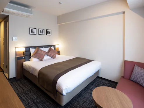 ◆広さ:15平米 ◆ベッド幅:140cm×1台