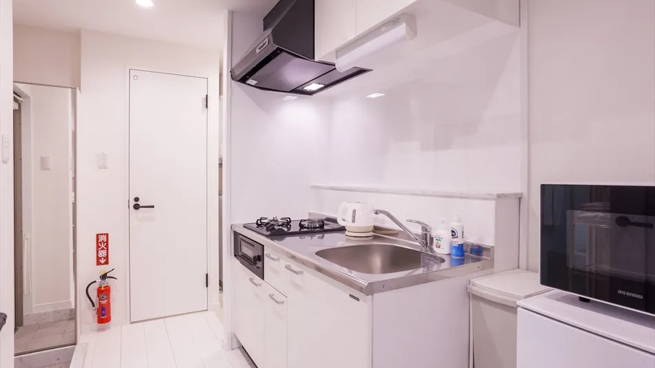 Condominium Resort Naha Living Inn Asahibashi Station Front Premier & Annex