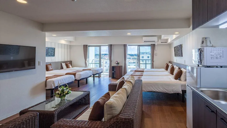 Condominium Resort Naha Living Inn Asahibashi Station Front Premier & Annex