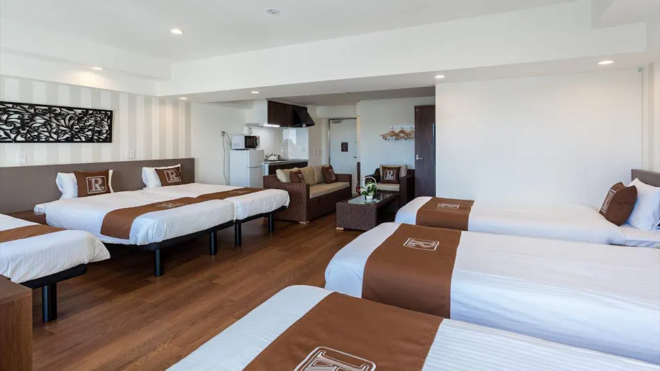 Condominium Resort Naha Living Inn Asahibashi Station Front Premier & Annex