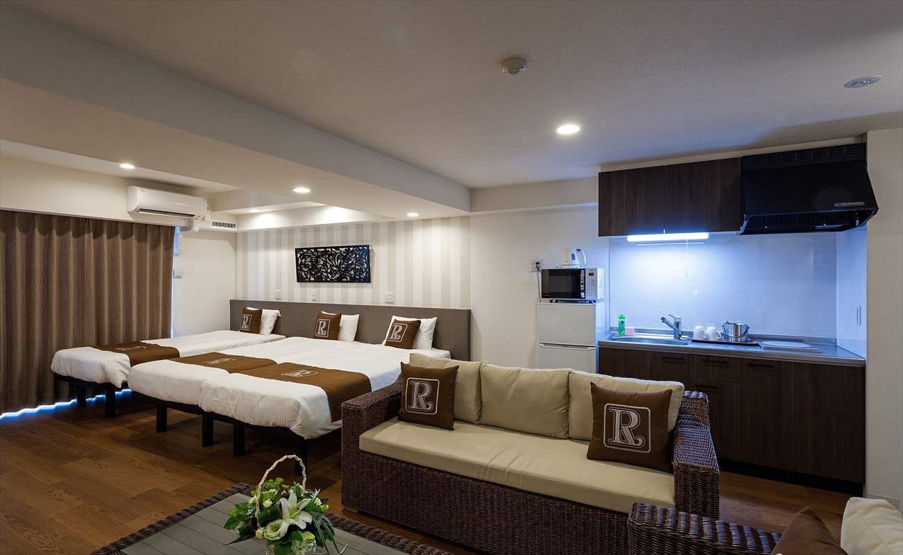 Condominium Resort Naha Living Inn Asahibashi Station Front Premier & Annex