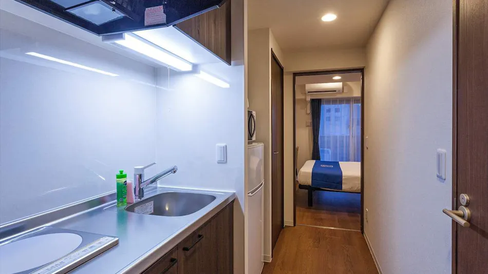 Condominium Resort Naha Living Inn Asahibashi Station Front Premier & Annex