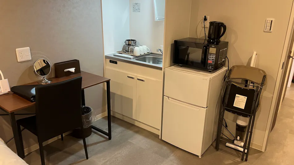 Condominium Resort Naha Living Inn Asahibashi Station Front Premier & Annex