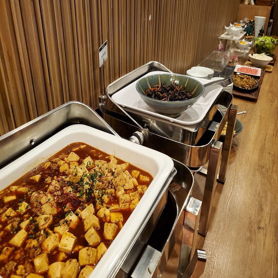 朝食バイキングの一例となります。