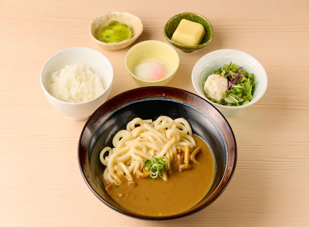 胡麻だれクリーミーカレーうどん定食