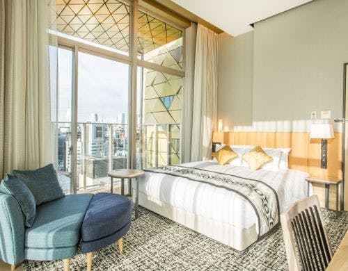 ミュッセバルコニーキング