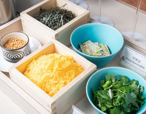 ひつまぶしのトッピングに