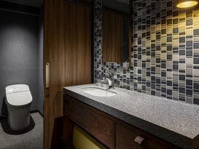 THE LIVELY 博多福岡