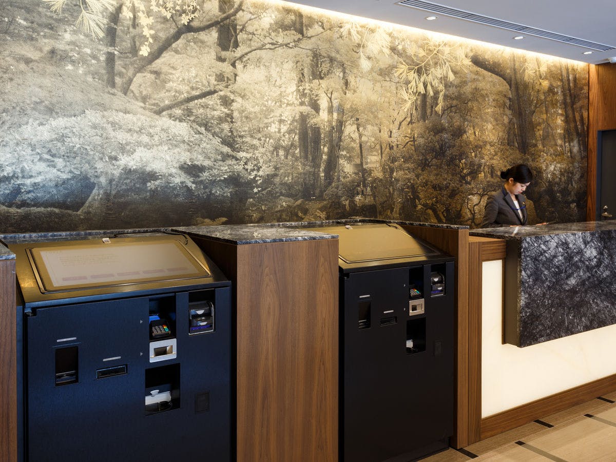 เครื่องเช็คอินและเช็คเอาท์อัตโนมัติ