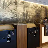 เครื่องเช็คอินและเช็คเอาท์อัตโนมัติ